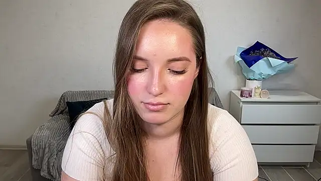 EvaMaddison online show from February 5, 6:12 pm