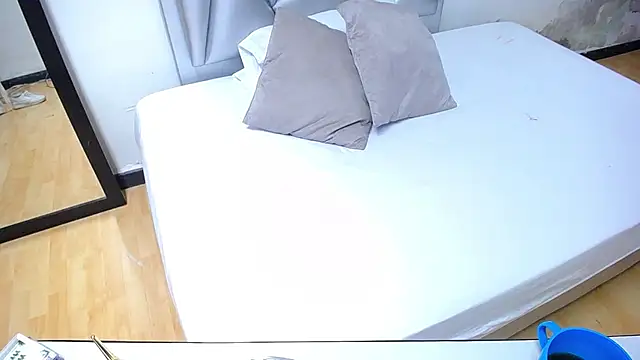 indian sweety18 online show from February 13, 4:22 am