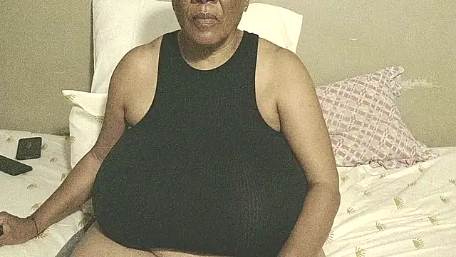 DairyQueen2 online show from March 27, 9:14 pm