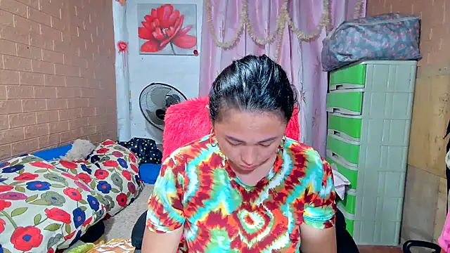 Snapshot of M_e_c_e_l chatting on February 26, 8:54 pm M e c e l online show from February 26, 8:54 pm