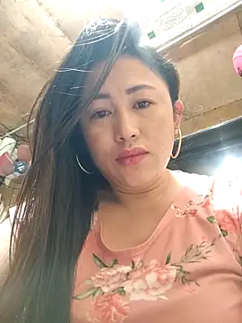 Snapshot of M_e_c_e_l chatting on March 15, 7:59 pm M e c e l online show from March 15, 7:59 pm