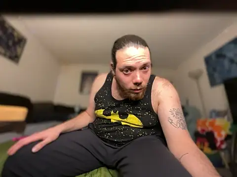 Snapshot of lucasgalacticman chatting on April 6, 2:53 am lucasgalacticman online show from April 6, 2:53 am