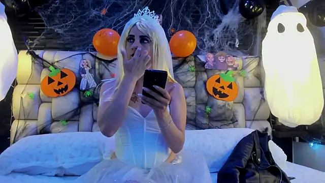 Salo Heaven online show from October 30, 6:30 pm