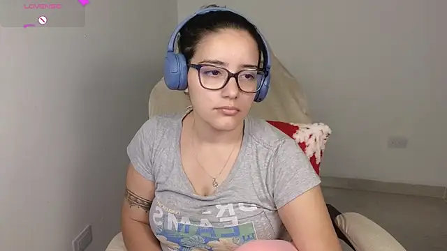 blue  moon  online show from December 3, 4:20 am