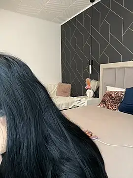 EmyLaveau online show from February 15, 5:19 am