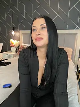 EmyLaveau online show from February 18, 5:20 am