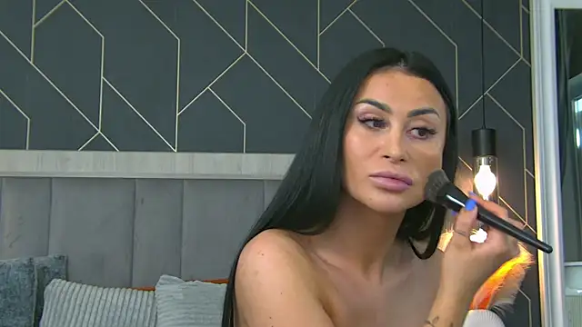 EmyLaveau online show from March 25, 6:08 am