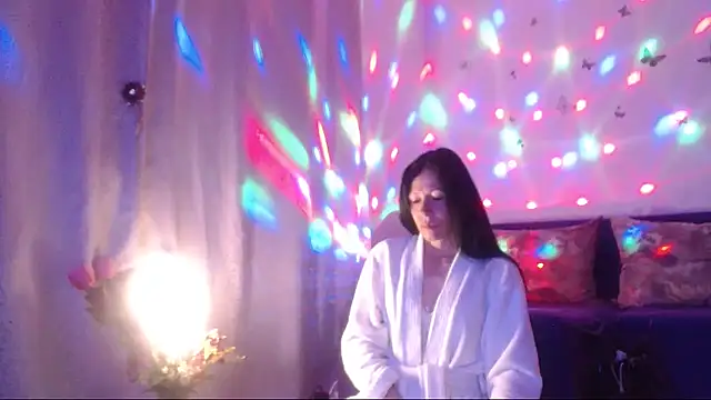 ElysaSun online show from April 18, 7:58 pm