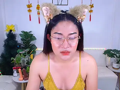 plysaithailand online show from February 9, 1:15 pm