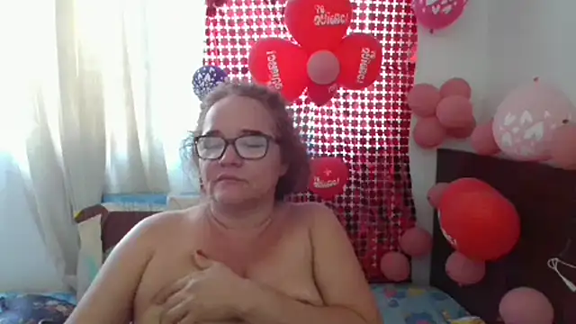 Snapshot of selenax2023 chatting on February 16, 1:38 pm selenax2023 online show from February 16, 1:38 pm