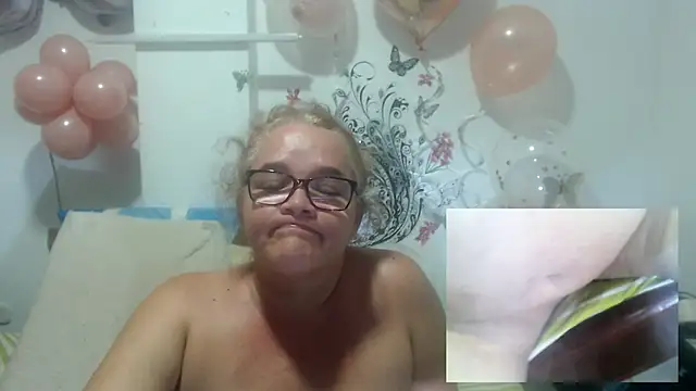 Snapshot of selenax2023 chatting on February 23, 5:23 am selenax2023 online show from February 23, 5:23 am
