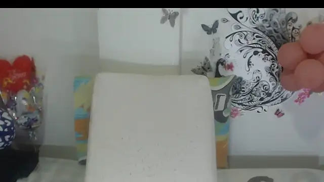 Snapshot of selenax2023 chatting on March 18, 1:43 am selenax2023 online show from March 18, 1:43 am