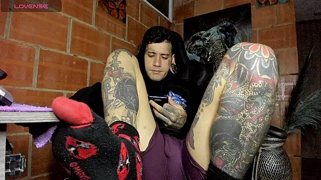 Snapshot of josh__ackerman chatting on February 16, 3:26 am josh ackerman online show from February 16, 3:26 am