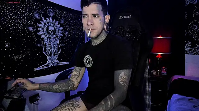 Snapshot of josh__ackerman chatting on February 28, 10:50 pm josh ackerman online show from February 28, 10:50 pm