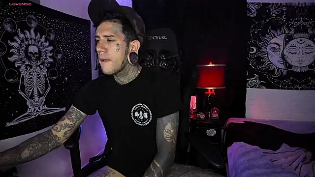 Snapshot of josh__ackerman chatting on March 16, 9:05 pm josh ackerman online show from March 16, 9:05 pm