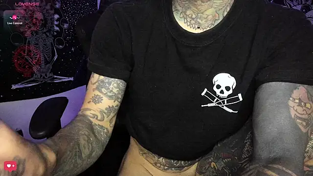 Snapshot of josh__ackerman chatting on March 22, 2:37 am josh ackerman online show from March 22, 2:37 am