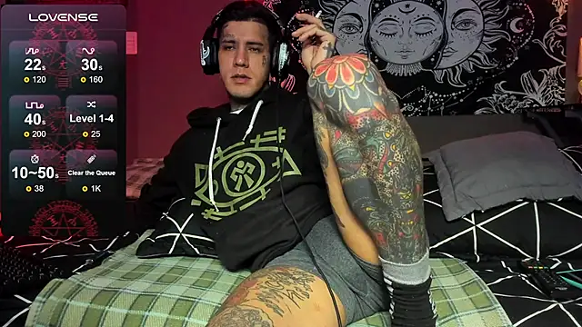 Snapshot of josh__ackerman chatting on April 11, 3:22 am josh ackerman online show from April 11, 3:22 am