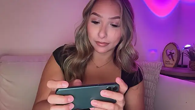 lustfulsmiles online show from May 28, 12:02 pm