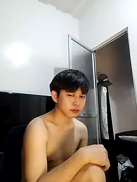 alfonsoasiancutie online show from January 1, 8:56 am