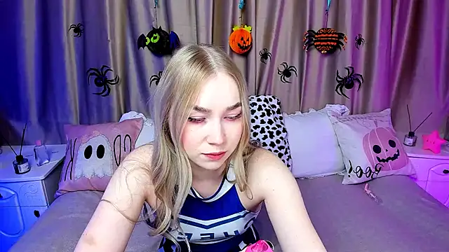 LilyStarlight online show from October 30, 5:09 am