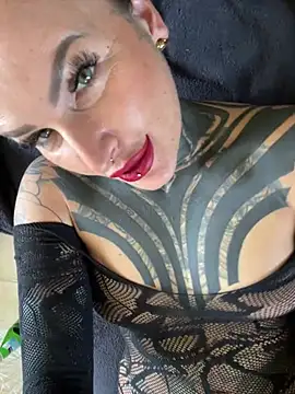 InkedBiitch online show from April 23, 12:29 pm