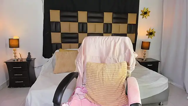 Snapshot of BarbieKano chatting on November 27, 11:51 pm BarbieKano online show from November 27, 11:51 pm