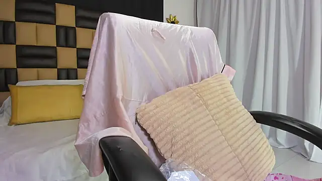 Snapshot of BarbieKano chatting on November 30, 11:09 pm BarbieKano online show from November 30, 11:09 pm