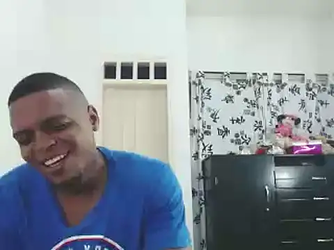 Snapshot of hot_and_naughty_latin chatting on January 8, 1:42 am hot and naughty latin online show from January 8, 1:42 am