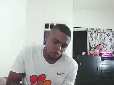 Snapshot of hot_and_naughty_latin chatting on January 16, 10:21 am hot and naughty latin online show from January 16, 10:21 am