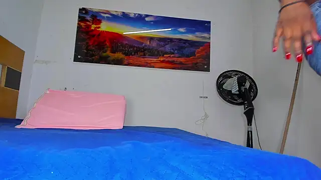  ebony-queen  online show from February 7, 11:56 am