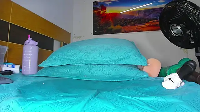  ebony-queen  online show from March 5, 6:12 pm