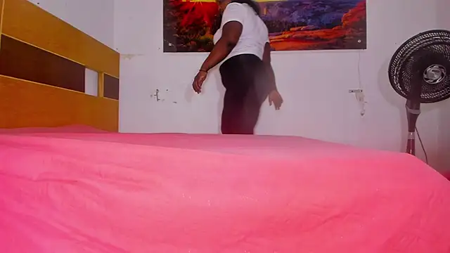  ebony-queen  online show from March 6, 12:09 pm