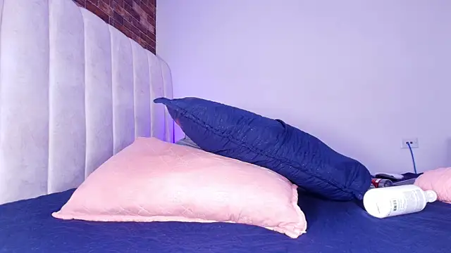  ebony-queen  online show from June 10, 3:07 am