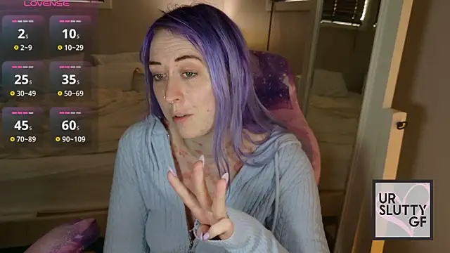 ursluttygf online show from April 14, 4:24 pm