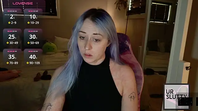 ursluttygf online show from May 19, 3:18 pm