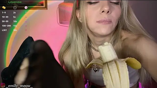 Snapshot of _Emily_Sweety_ chatting on December 24, 11:38 am Emily Sweety online show from December 24, 11:38 am