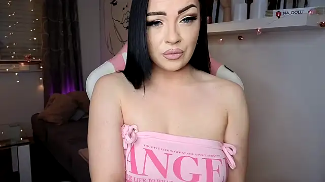 na dolli online show from January 5, 1:04 pm