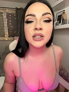 na dolli online show from February 5, 6:37 pm