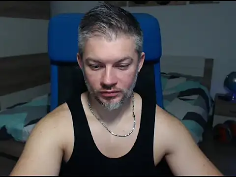 RobbyShawz online show from December 31, 9:53 am