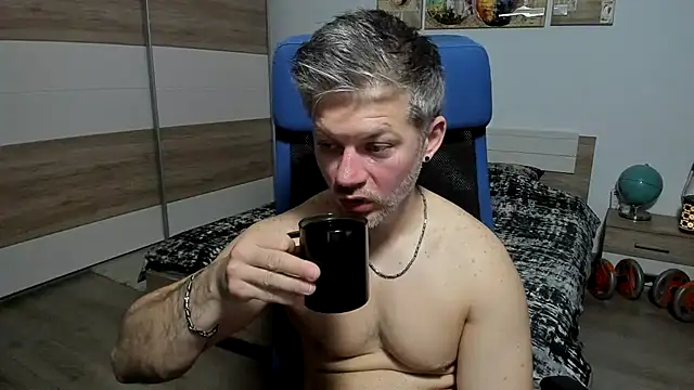 RobbyShawz online show from April 28, 5:45 am