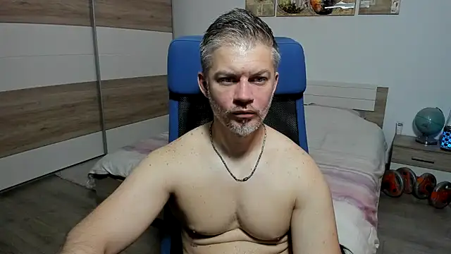 Snapshot of RobbyShawz chatting on May 24, 3:55 am RobbyShawz online show from May 24, 3:55 am