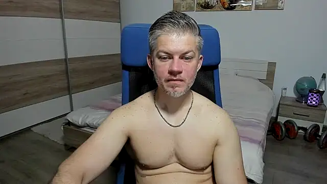 Snapshot of RobbyShawz chatting on May 27, 4:31 am RobbyShawz online show from May 27, 4:31 am
