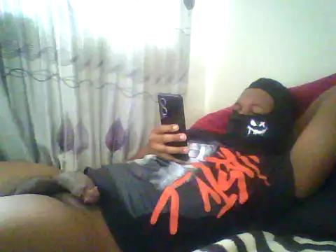 Snapshot of TitularAdaption chatting on December 19, 7:15 am TitularAdaption online show from December 19, 7:15 am