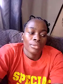 Snapshot of _cutemelania chatting on February 17, 12:16 pm  cutemelania online show from February 17, 12:16 pm