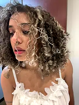 Snapshot of Belkaj chatting on October 1, 1:00 am Belkaj online show from October 1, 1:00 am