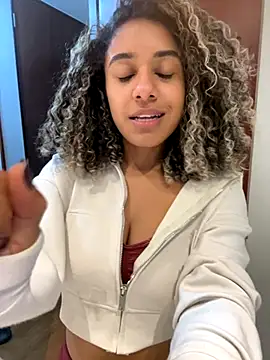 Snapshot of Belkaj chatting on October 24, 1:13 am Belkaj online show from October 24, 1:13 am