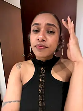 Snapshot of Belkaj chatting on November 11, 2:22 am Belkaj online show from November 11, 2:22 am