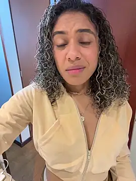 Snapshot of Belkaj chatting on November 18, 11:15 pm Belkaj online show from November 18, 11:15 pm