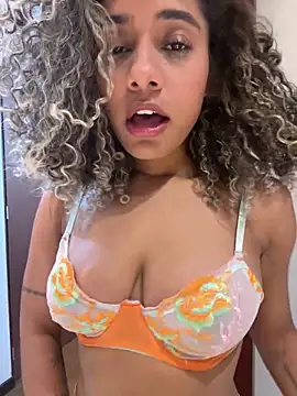 Snapshot of Belkaj chatting on November 25, 12:21 am Belkaj online show from November 25, 12:21 am