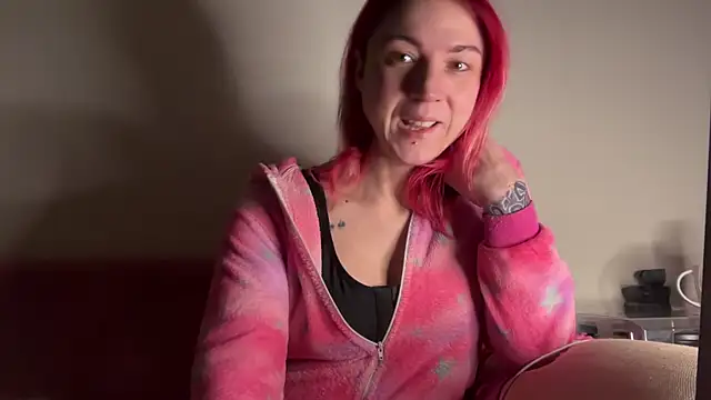 Nikky Divine online show from January 4, 6:19 am